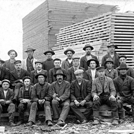 Jurvalaisia tyttöjä