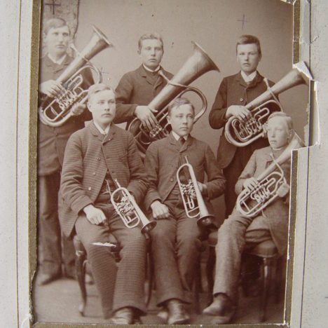 Soittajia Laihialla – A band in Laihia